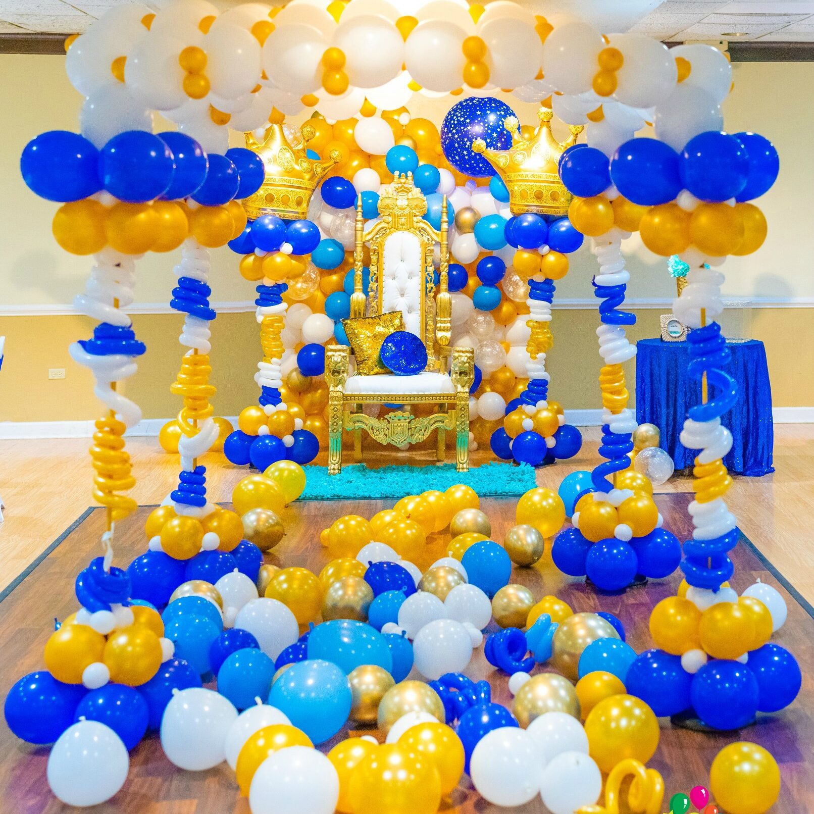 Royal Prince Balloon Decor